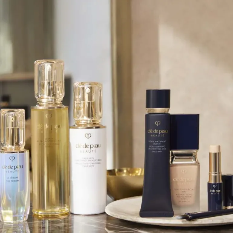 Clé de Peau Beauté Concealer