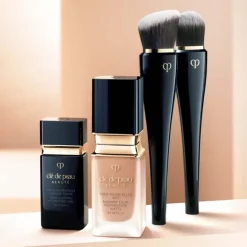 Clé de Peau Beauté High Coverage Foundation Brush PENNELLO VISO