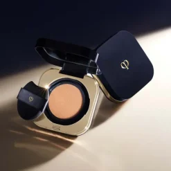 Clé de Peau Beauté Radiant Cushion Foundation Natural