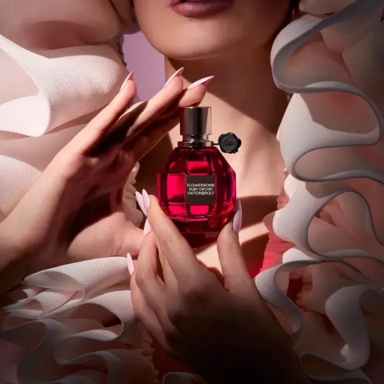 Flowerbomb Ruby Orchid