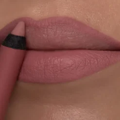 Makeupstudio - Stay On Me Matita Labbra durata 16h