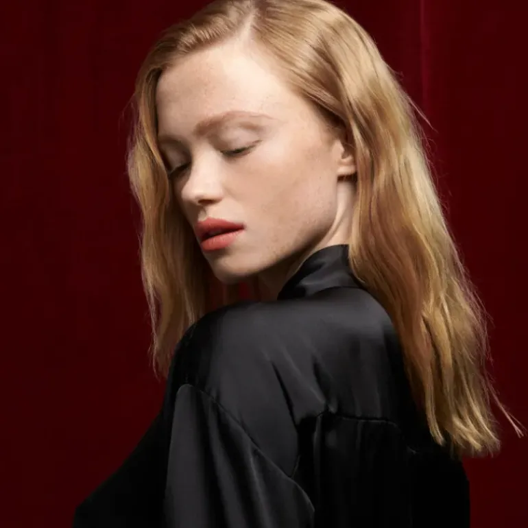 Rouge Pur Couture The Slim Velvet Radical