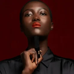 Rouge Pur Couture The Slim Velvet Radical