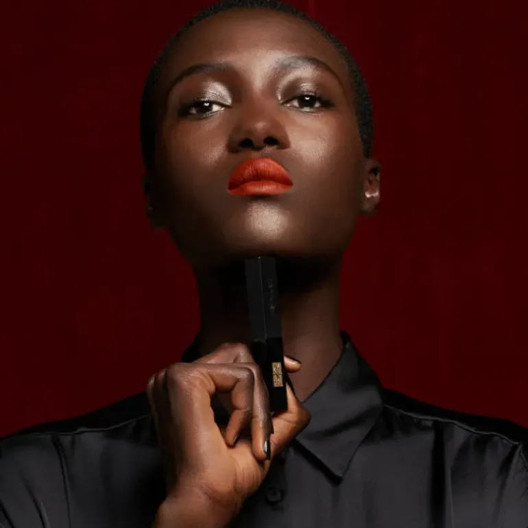 Rouge Pur Couture The Slim Velvet Radical